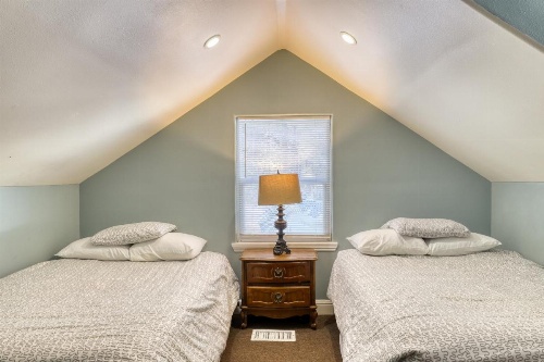 Moonlit Montreal image 12